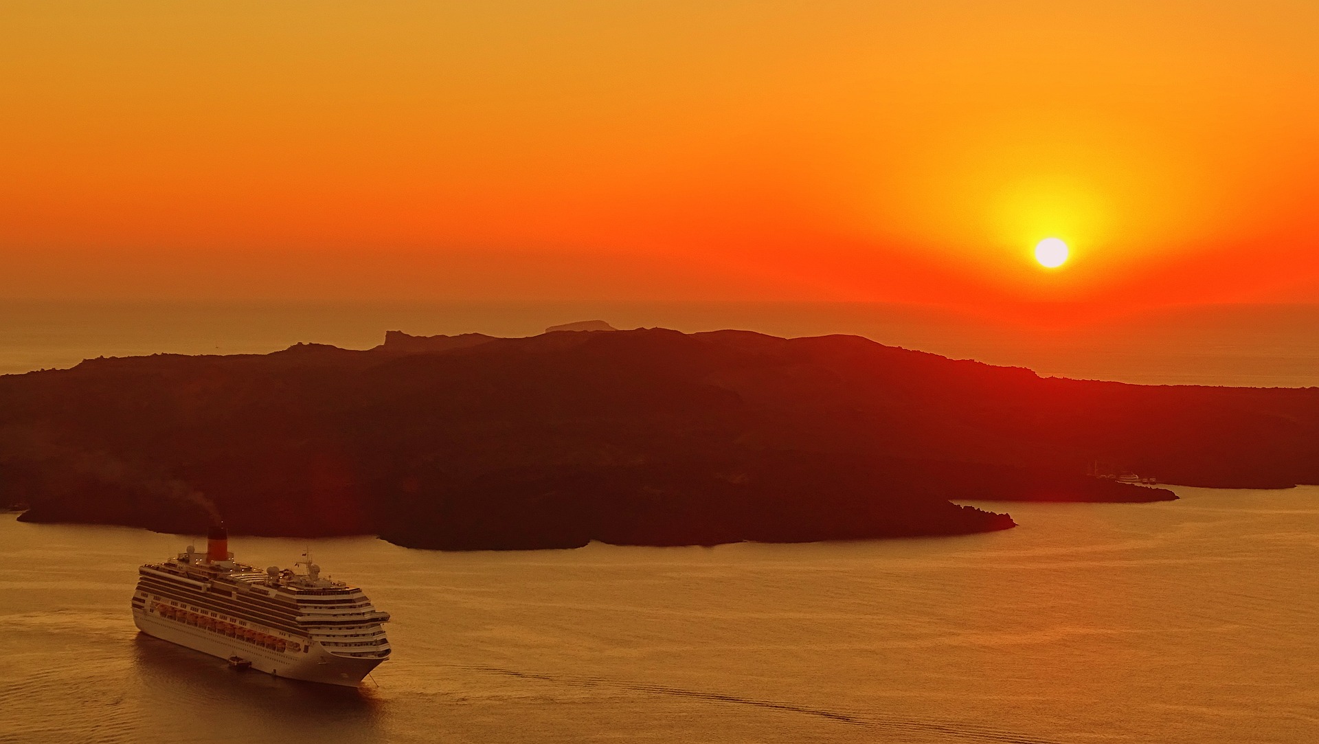 Santorini is one of the best places on earth as far as sunset viewing is concerned.
